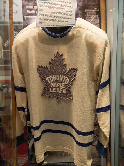 Walter Broda jersey