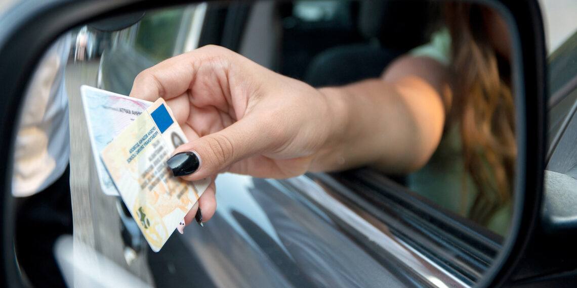 Rhode Island bill would allow autistic drivers to have special license to alert law enforcement about their condition