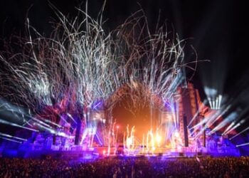 Sebastian Ingrosso and Salvatore Ganacci close the final day of the MDL Beast festival in Riyadh, 2019.