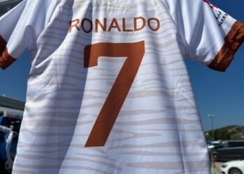 A counterfeit Al Nassr football shirt, with Ronaldo on the back