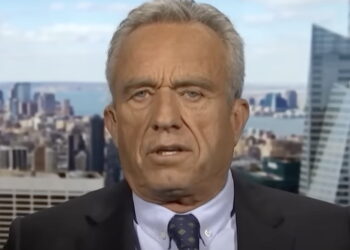 100 House Dems Urge McCarthy to Revoke RFK Jr. Invitation to Testify Before Congress