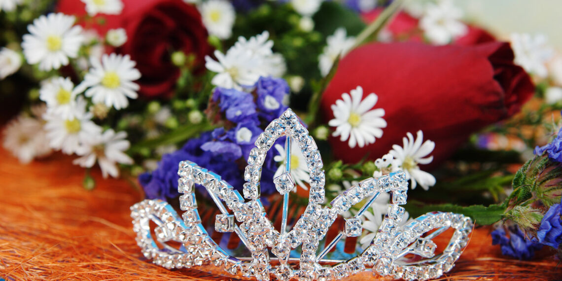 Tempe Police officer crowned Miss Arizona USA, hopes to inspire women to follow their dreams