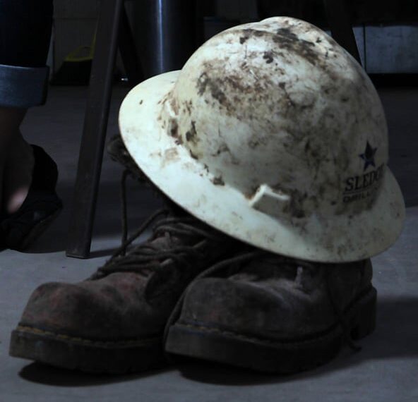 AP hard hat and boots_600px
