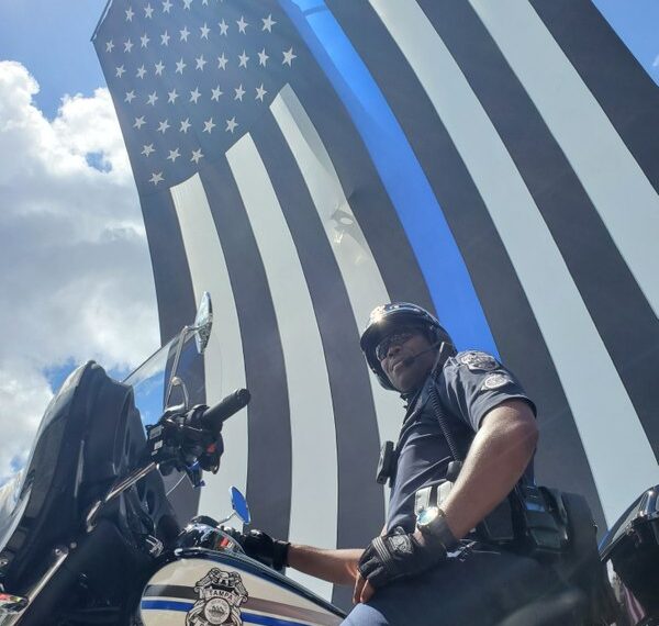 After Ill. college considers thin blue line flag removal, PD official threatens to pull academy support