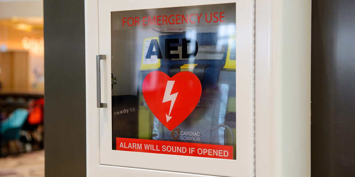 Pittsburgh police officer responds to cardiac arrest, saves man’s life at airport