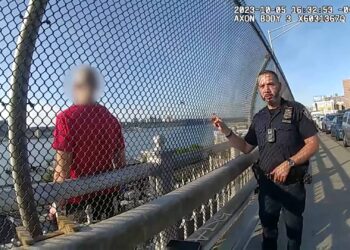 NYPD officers’ compassion shines in dramatic bridge rescue of suicidal man