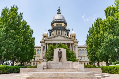 shutterstock_Illinois State Capitol