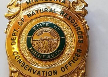 Minn. conservation officer arrests hunter, helps woman deliver baby on the way back to the station