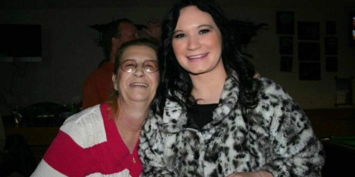 Amber and Lesa Armstrong Rose