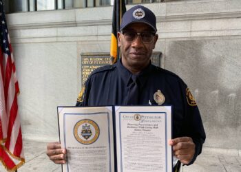 Pittsburgh police officer to receive kidney transplant from stranger after miracle meeting