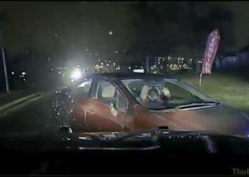 Suspect driver rams Ohio cruisers, leads officers on pursuit