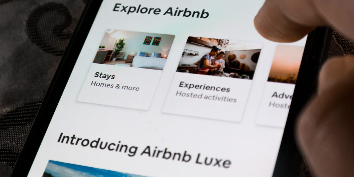 L.A. City Council seeks to require police permits for short-term rentals