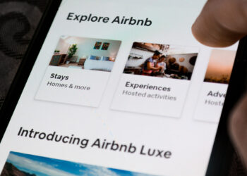 L.A. City Council seeks to require police permits for short-term rentals