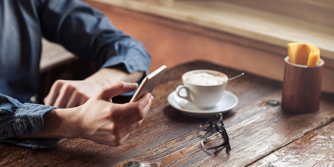 Police caution iPhone users over NameDrop feature security concerns