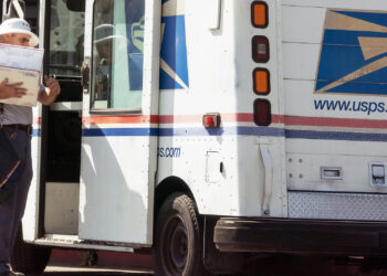 Delivery drivers at risk as robberies and carjackings surge during holiday season