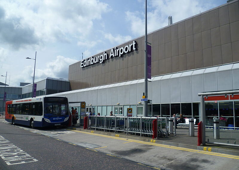 File:Edinburgh Airport Terminal.JPG