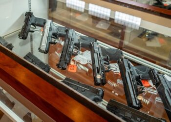 GettyImages-Smith & Wesson guns