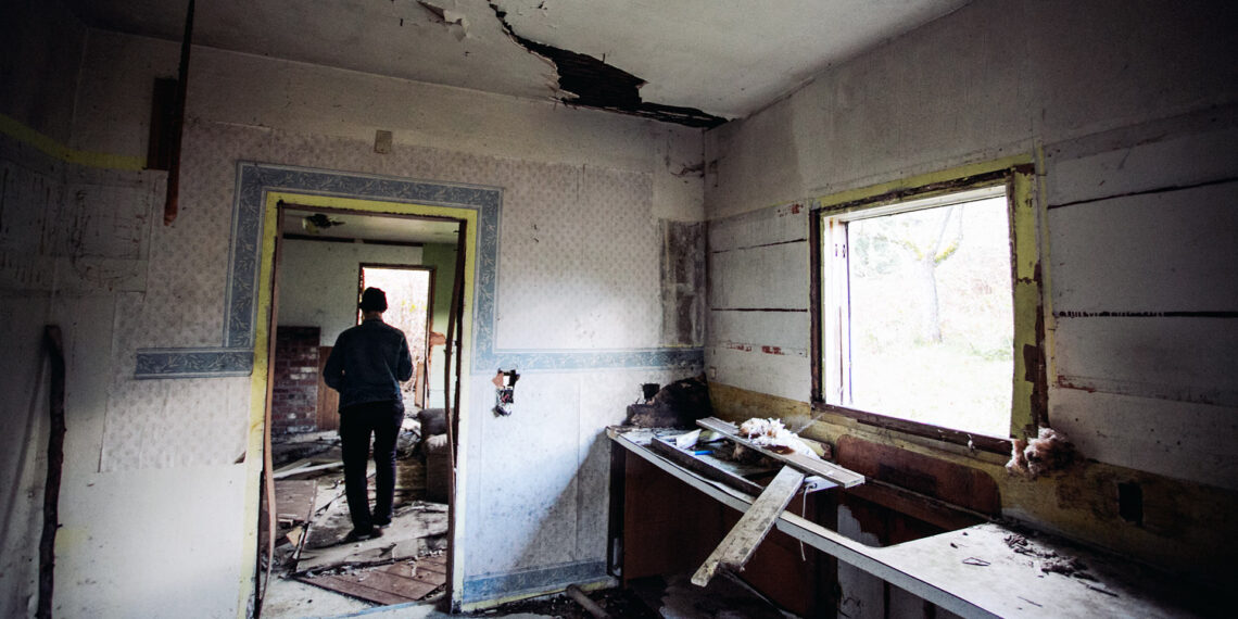 Florida lawmakers introduce bill allowing law enforcement to forcibly remove squatters