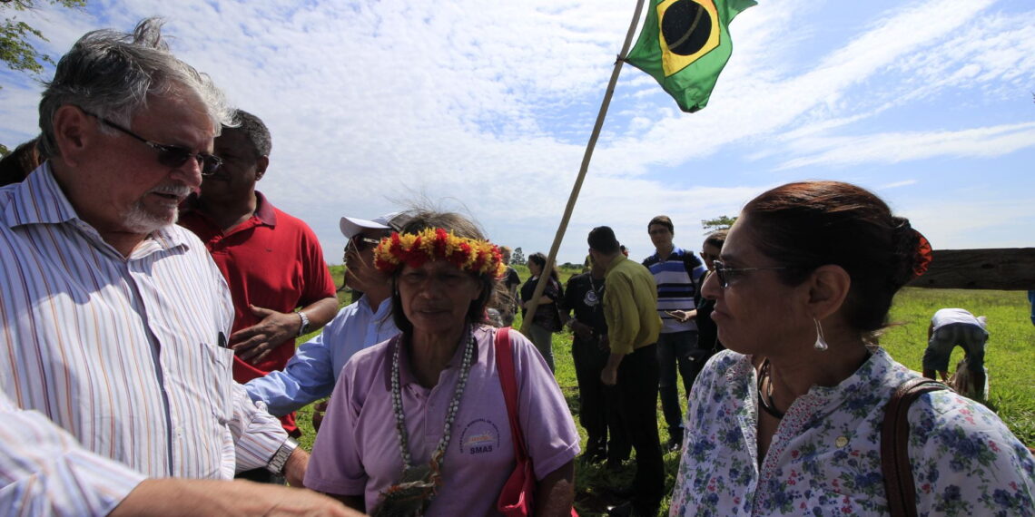 Image 1. Indigenous Representatives Speaking with Local Leaders in Brazil. Source Flickr.