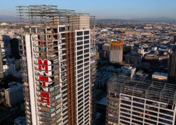 Unfinished Oceanwide Plaza Tower block attracts criminals wreaking havoc in Downtown Los Angeles