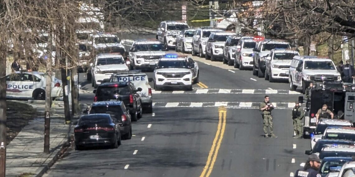 3 D.C. officers shot by barricaded suspect