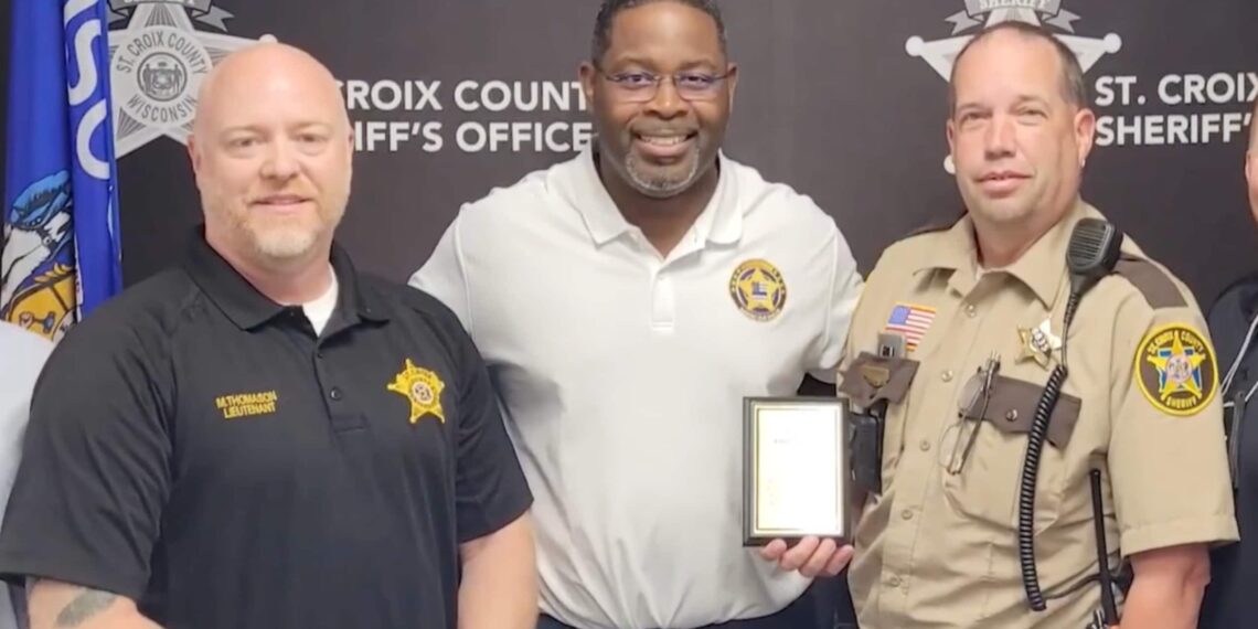 Videographer travels the country honoring fallen officers, fighting false narratives – Law Officer