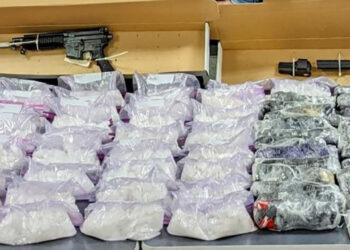 Tacoma police score major victory in opioid crisis, seize drugs and weapons in narcotics bust