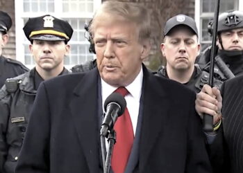 Trump Declares at NYPD Officer's Wake