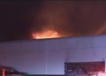 2-alarm fire breaks out at Hayward insulation company