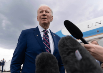 Biden admin has flown over 400,000 migrants to airports across US – Law Officer