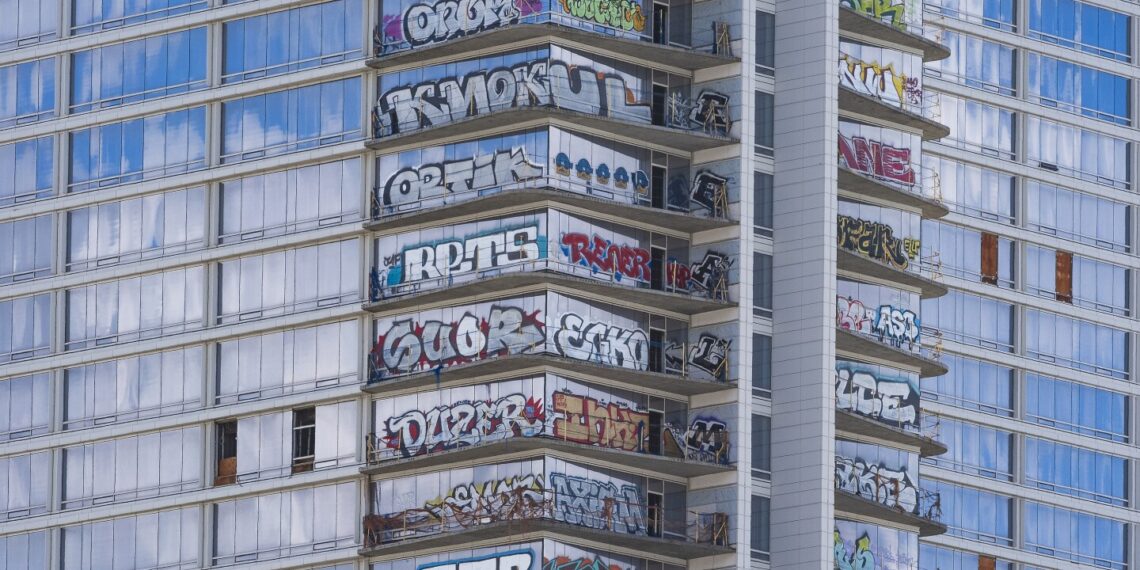 L.A. moves to hire private security for ‘graffiti towers,’ other hazardous buildings to relieve LAPD